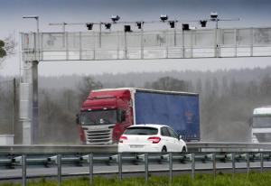 1573-130425152359314-1